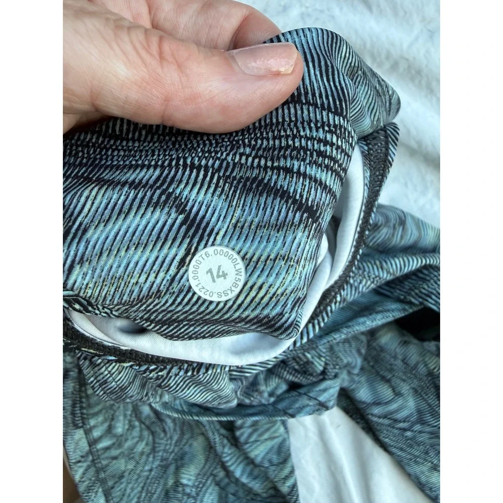 Lululemon Fast and Free Tight 25